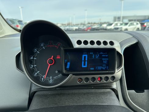 Used 2012 Chevrolet Sonic LS image 11