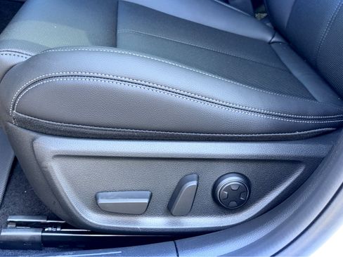 New 2026 Genesis G70 2.5T image 18