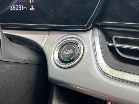 Used 2025 Chevrolet Trax LT w/ LT Convenience Package image 22