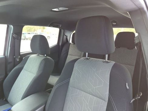 Used 2021 Toyota Tacoma TRD Off-Road image 19