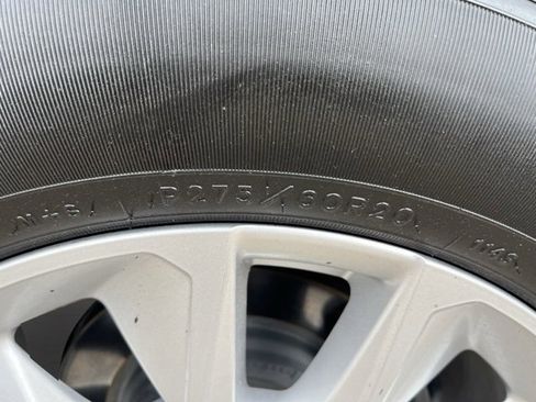 Used 2021 Chevrolet Silverado 1500 Custom image 11