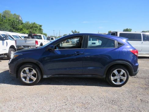 Used 2017 Honda HR-V LX image 30