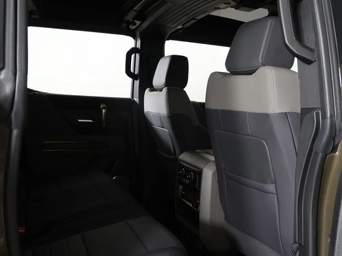 Used 2025 GMC Hummer EV 2X w/ Extreme Off-Road Package AWD/4WD image 36
