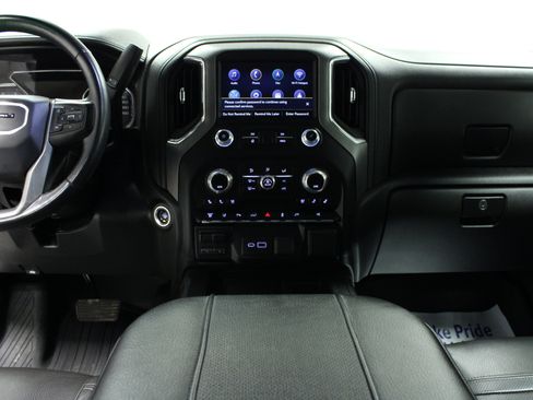 Used 2023 GMC Sierra 3500 Denali w/ Denali Ultimate Package AWD/4WD image 18