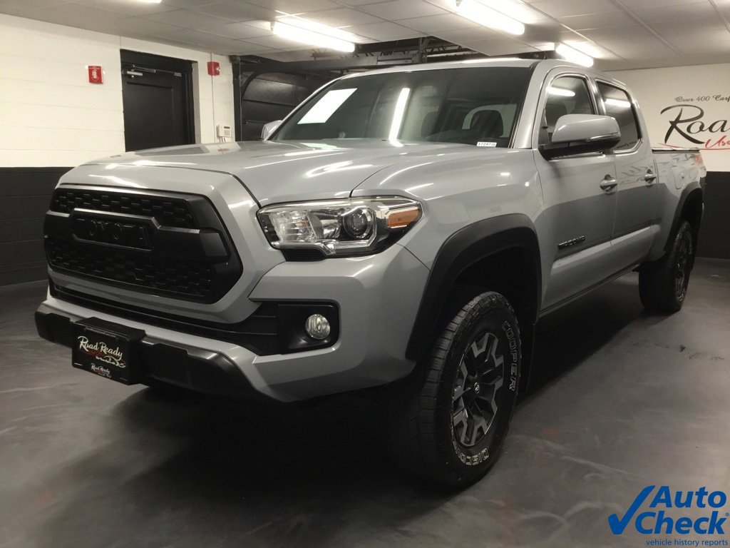 Used 2018 Toyota Tacoma TRD Off-Road w/ Technology Package AWD/4WD image 5