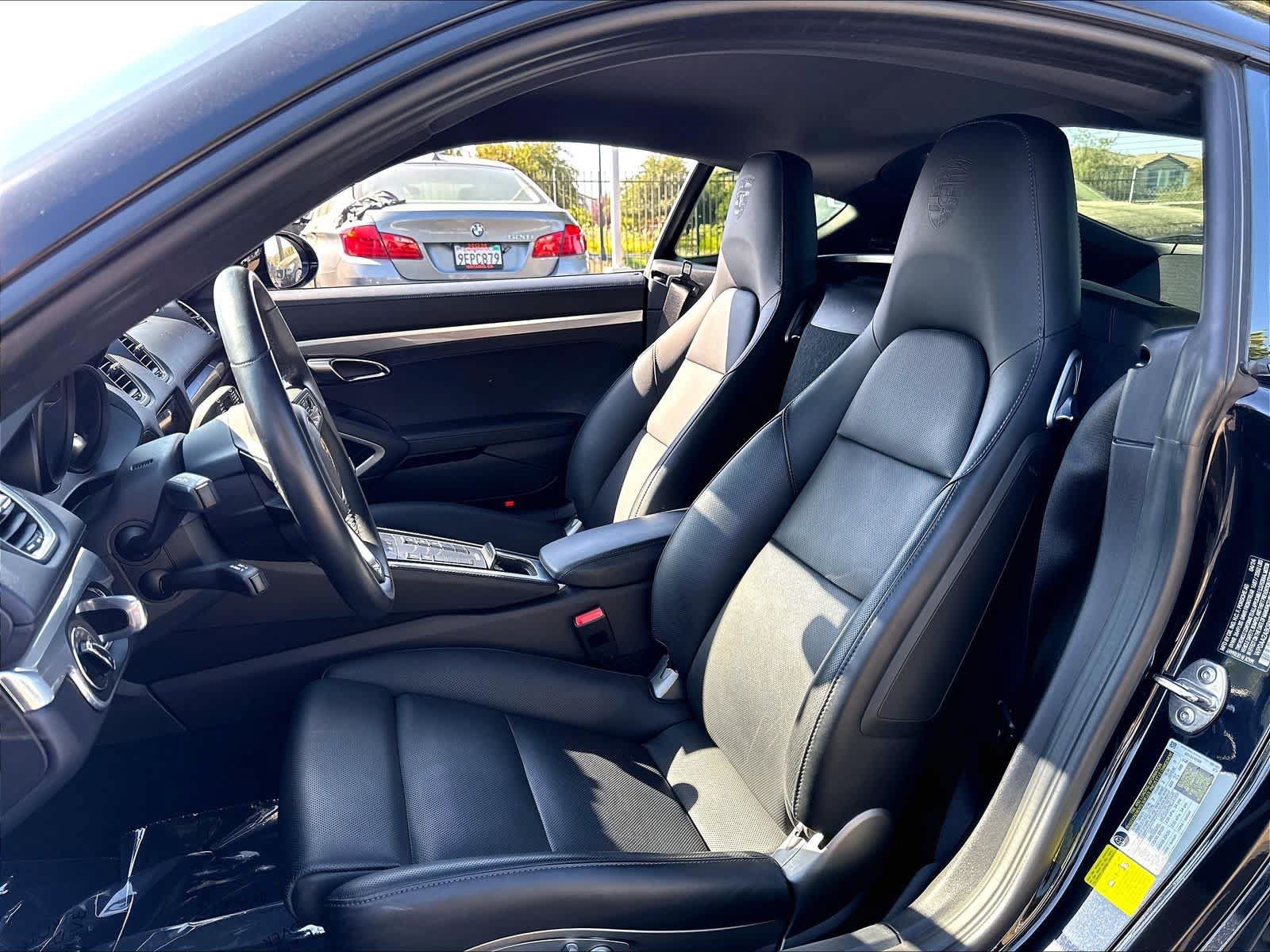 Used 2024 Porsche 718 Cayman RWD image 21