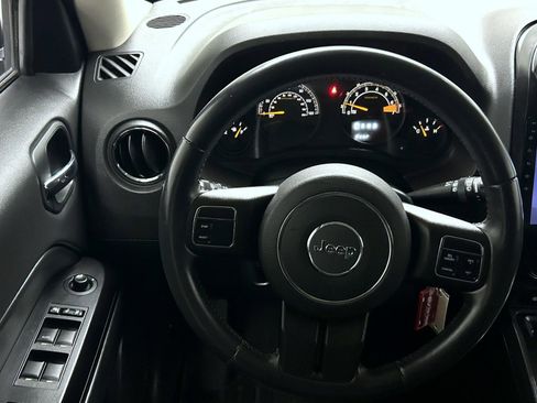 Used 2015 Jeep Patriot High Altitude image 12