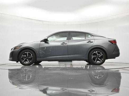 Used 2024 Nissan Sentra SV FWD image 43