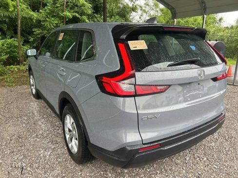 Used 2023 Honda CR-V LX image 4