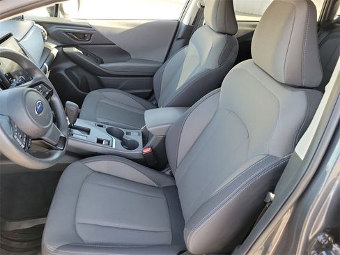 Used 2025 Subaru Crosstrek 2.0i Premium image 16