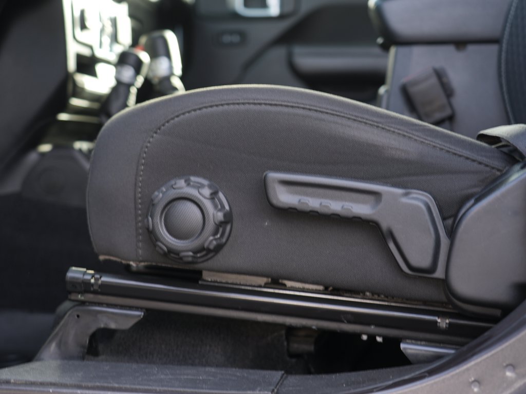 Used 2021 Jeep Wrangler Unlimited Sport AWD/4WD image 15