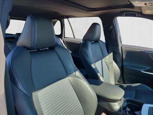 Used 2021 Toyota RAV4 XSE image 15