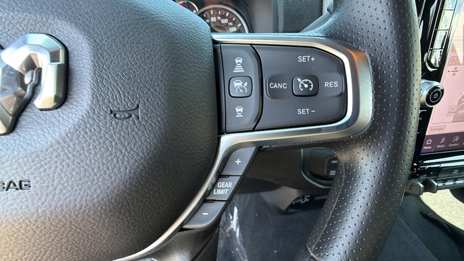 New 2026 RAM 2500 Tradesman AWD/4WD image 24