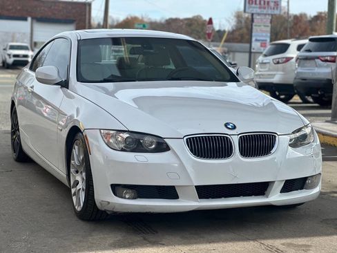 Used 2010 BMW 328i Coupe image 1