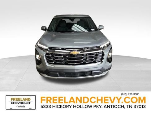 New 2026 Chevrolet Equinox LT image 2