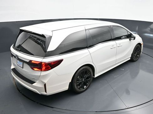 Used 2025 Honda Odyssey Sport-L image 39