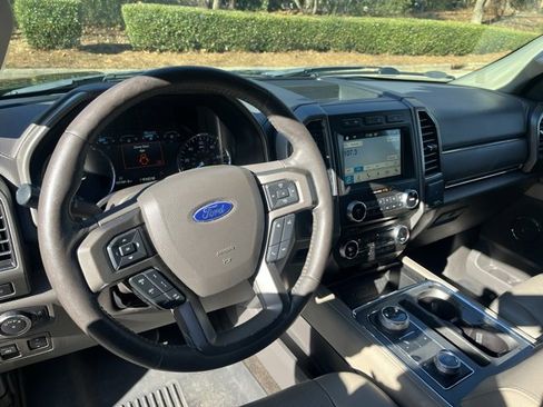 Used 2018 Ford Expedition Max XLT w/ Equipment Group 202A image 6