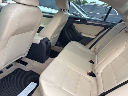 Used 2013 Volkswagen Jetta TDI FWD image 7