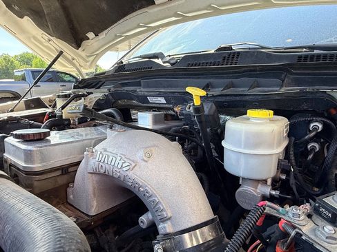 Used 2018 RAM 3500 Laramie Longhorn image 46