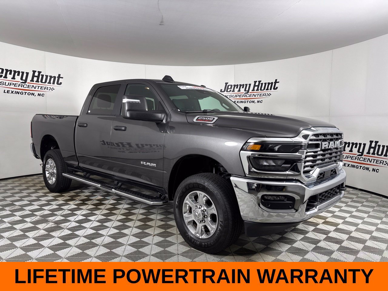 Used 2026 RAM 2500 Big Horn AWD/4WD image 4