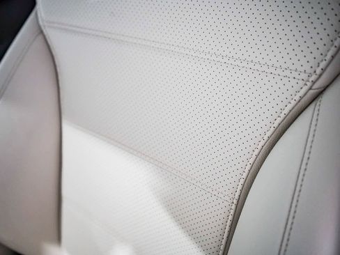 Used 2026 Mercedes-Benz GLC 300 image 24