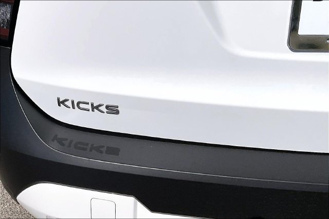 New 2027 Nissan Kicks S FWD image 9