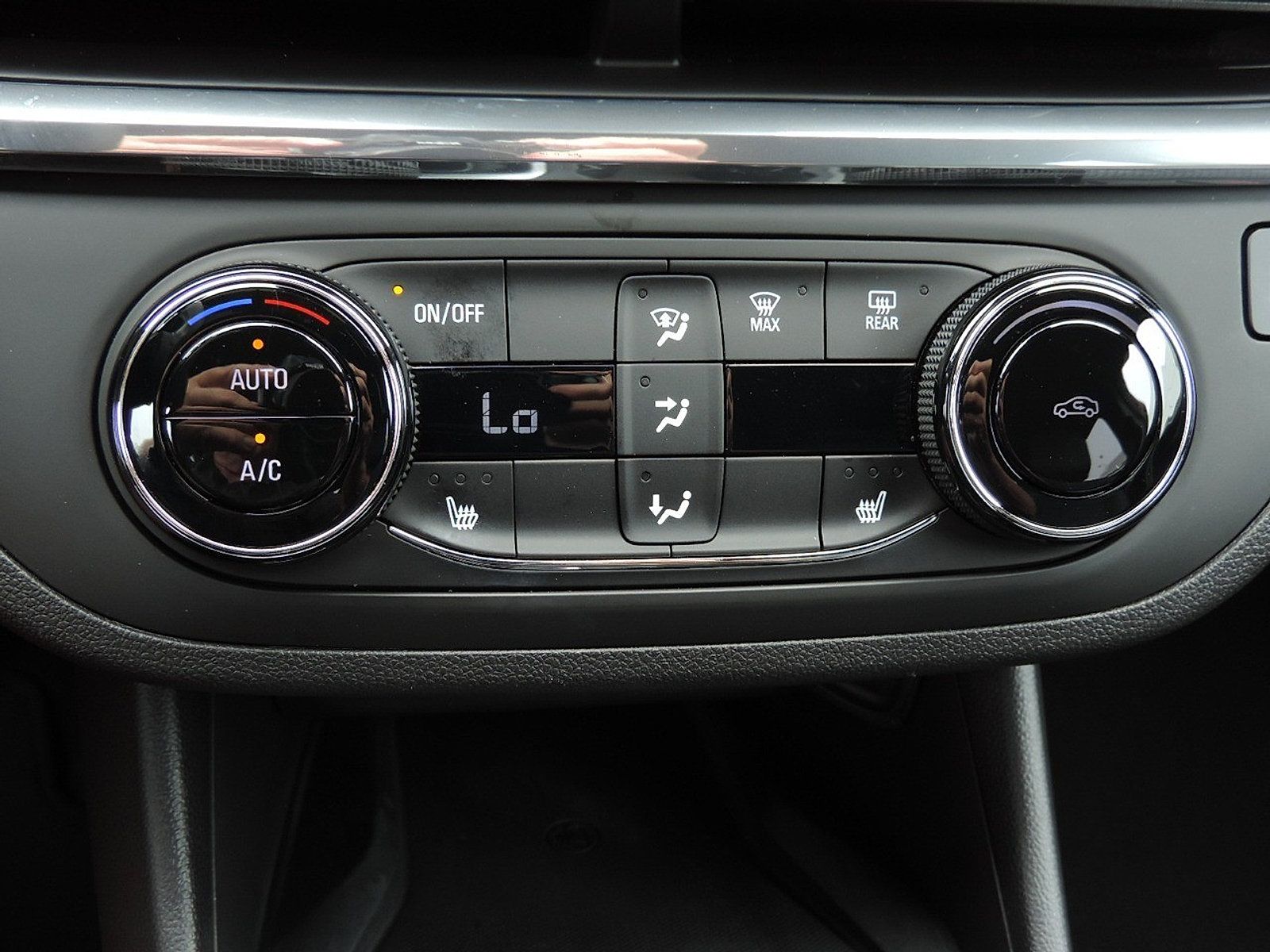 Used 2025 Buick Envista Preferred w/ Convenience I Package FWD image 20