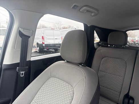 Used 2022 Ford Escape SE w/ Cold Weather Package image 34