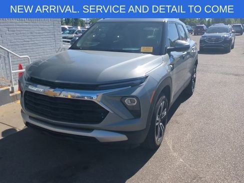 Used 2024 Chevrolet TrailBlazer LT w/ Driver Confidence Package AWD/4WD image 13