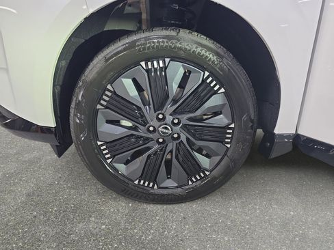 New 2026 Nissan Murano Platinum w/ Cargo Package AWD/4WD image 32