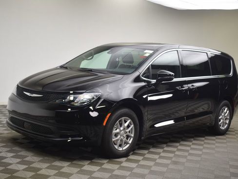 New 2026 Chrysler Voyager LX image 13