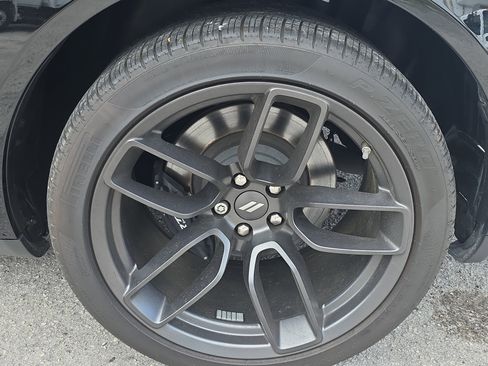 Used 2022 Dodge Challenger R/T Scat Pack RWD image 12