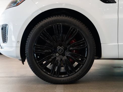 Used 2019 Land Rover Range Rover Sport HSE Dynamic AWD/4WD image 7