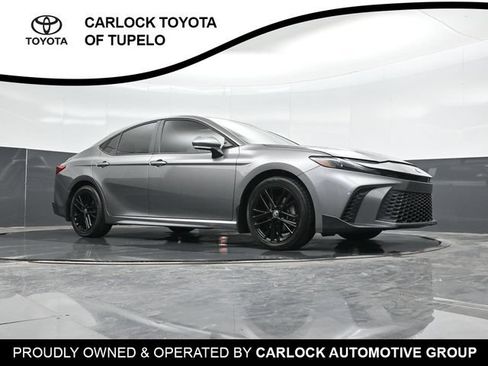 Used 2025 Toyota Camry SE FWD image 40