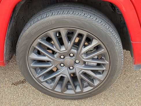 Used 2023 Jeep Compass Limited image 7