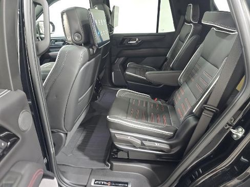 Used 2026 GMC Yukon AT4 Ultimate AWD/4WD image 8