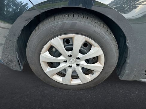 Used 2022 Toyota Corolla LE FWD image 10