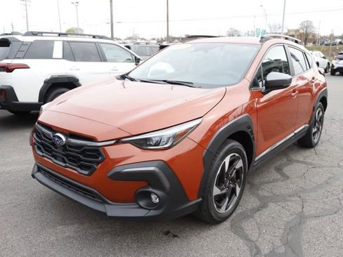 Used 2024 Subaru Crosstrek 2.5i Limited AWD/4WD image 8