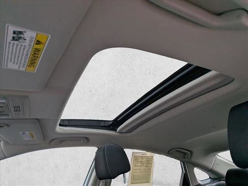 Used 2019 Honda Civic EX image 16