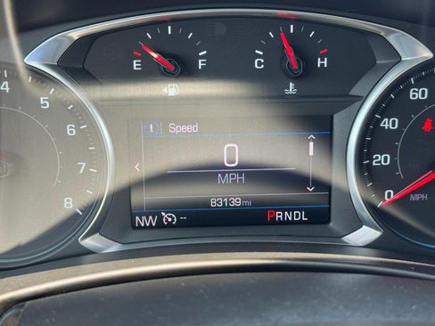 Used 2019 Chevrolet Equinox LT FWD image 17