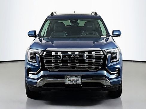 New 2026 GMC Terrain Denali w/ LPO, Black Badging Package image 2