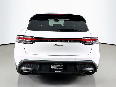 Certified 2022 Porsche Macan AWD/4WD image 10