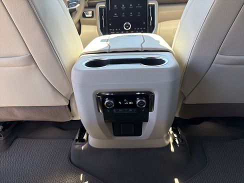 New 2026 GMC Yukon XL Denali image 27