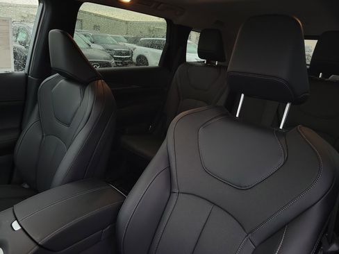 New 2026 INFINITI QX60 Pure w/ Cargo Package FWD image 23