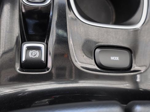Used 2023 Buick Envision Avenir AWD/4WD image 38