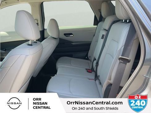 New 2026 Nissan Pathfinder SL image 13