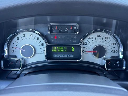 Used 2013 Ford Expedition Limited image 10