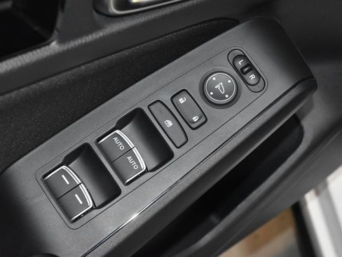 Used 2025 Honda Civic Sport image 5