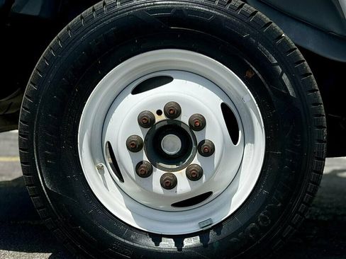 Used 2024 Ford E-350 and Econoline 350 Super Duty w/ Driver's Safety Package RWD image 20