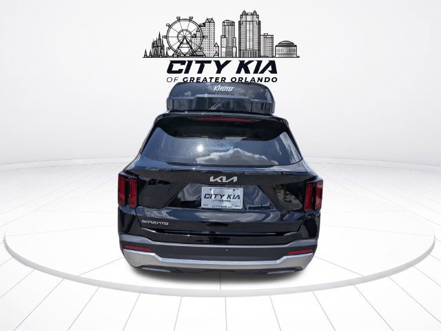 Used 2025 Kia Sorento EX FWD image 4